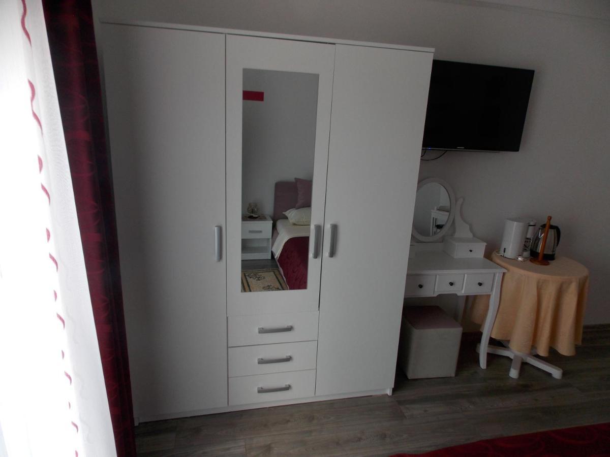 Hanifa Apartmani روفينج المظهر الخارجي الصورة